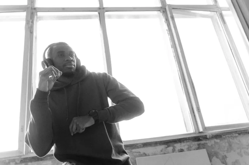 Forget Genres — Your Playlist Is a Feeling Now