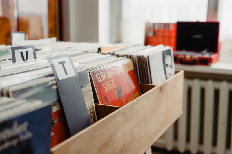 Knowing the Sample Is the New Flex — And Serious Music Fans Are Obsessed